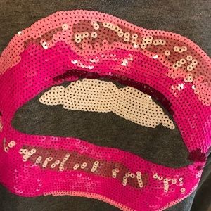 Juicy Couture XL gray sweatshirt with sequins lips